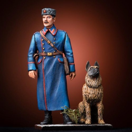 Картинка Оловянная миниатюра Старшина милиции - проводник служебной собаки в зимней форме одежды образца 1947 года Балтийская коллекция солдатиков ПР-49-01 2424680007162
